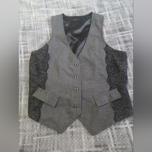 OLD NAVY Womens XL Button Front Sleeveless Vest Grey Embroidered Whimsygoth